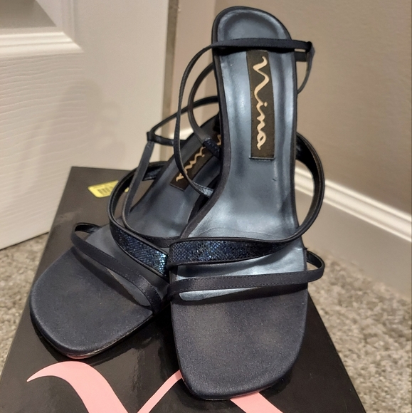 Nina Shoes - Navy Nina heels